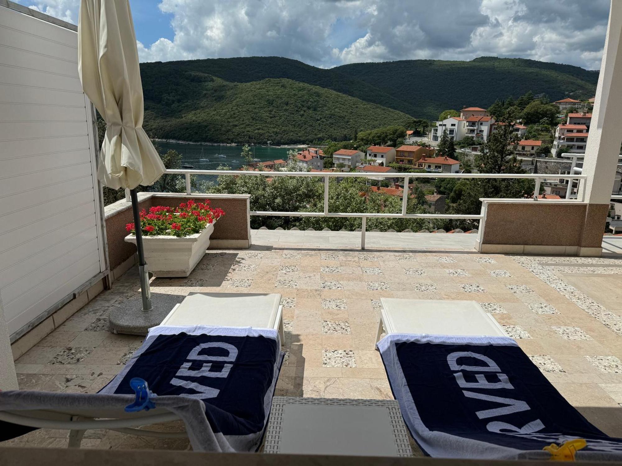 Casa Mare Apartment Rabac Bagian luar foto